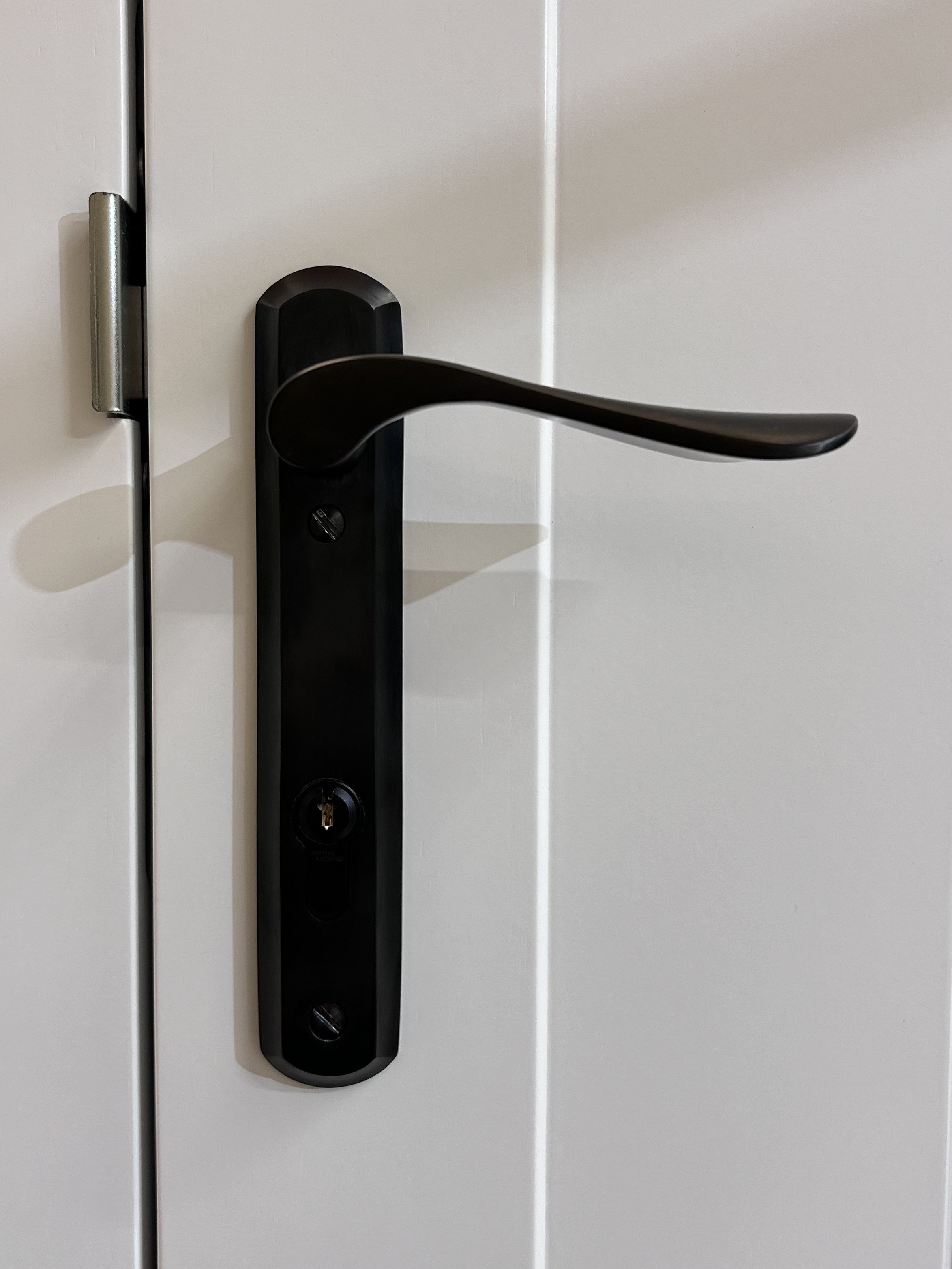 1214 Regent Handle Black 