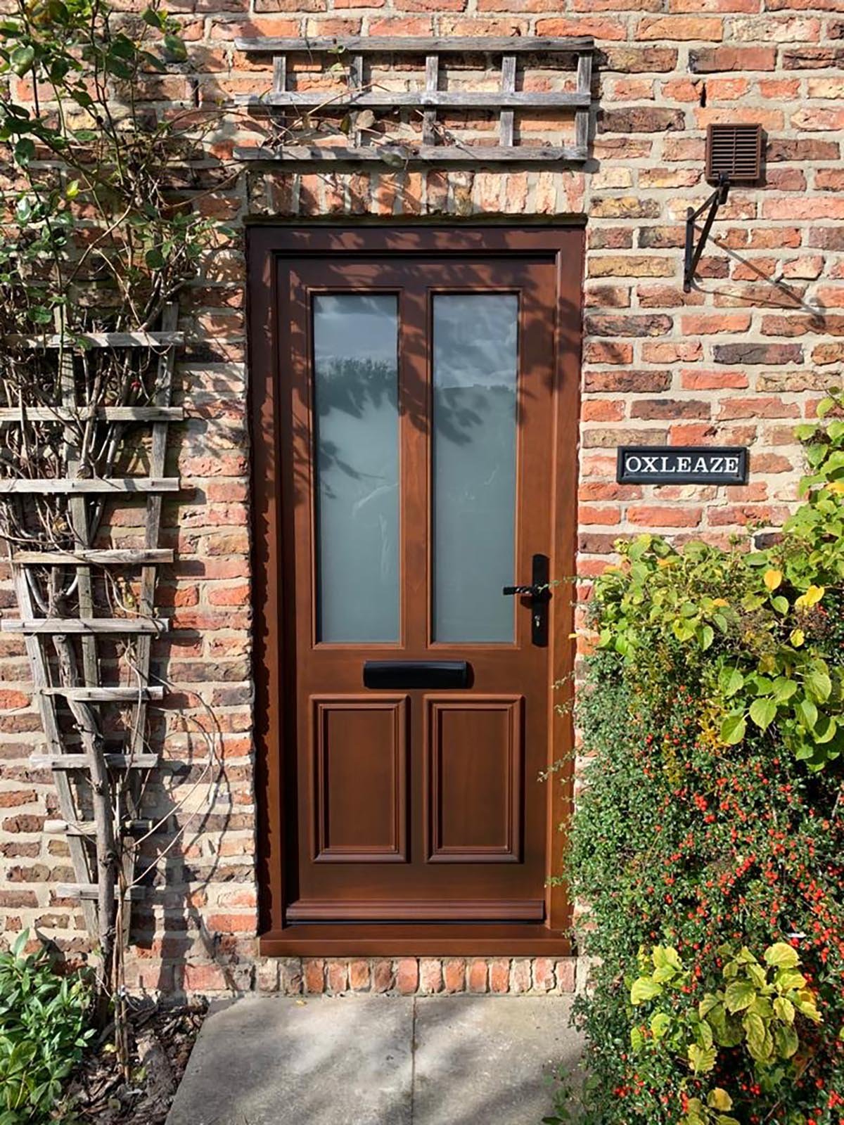 Walnut Stained Accoya 5
