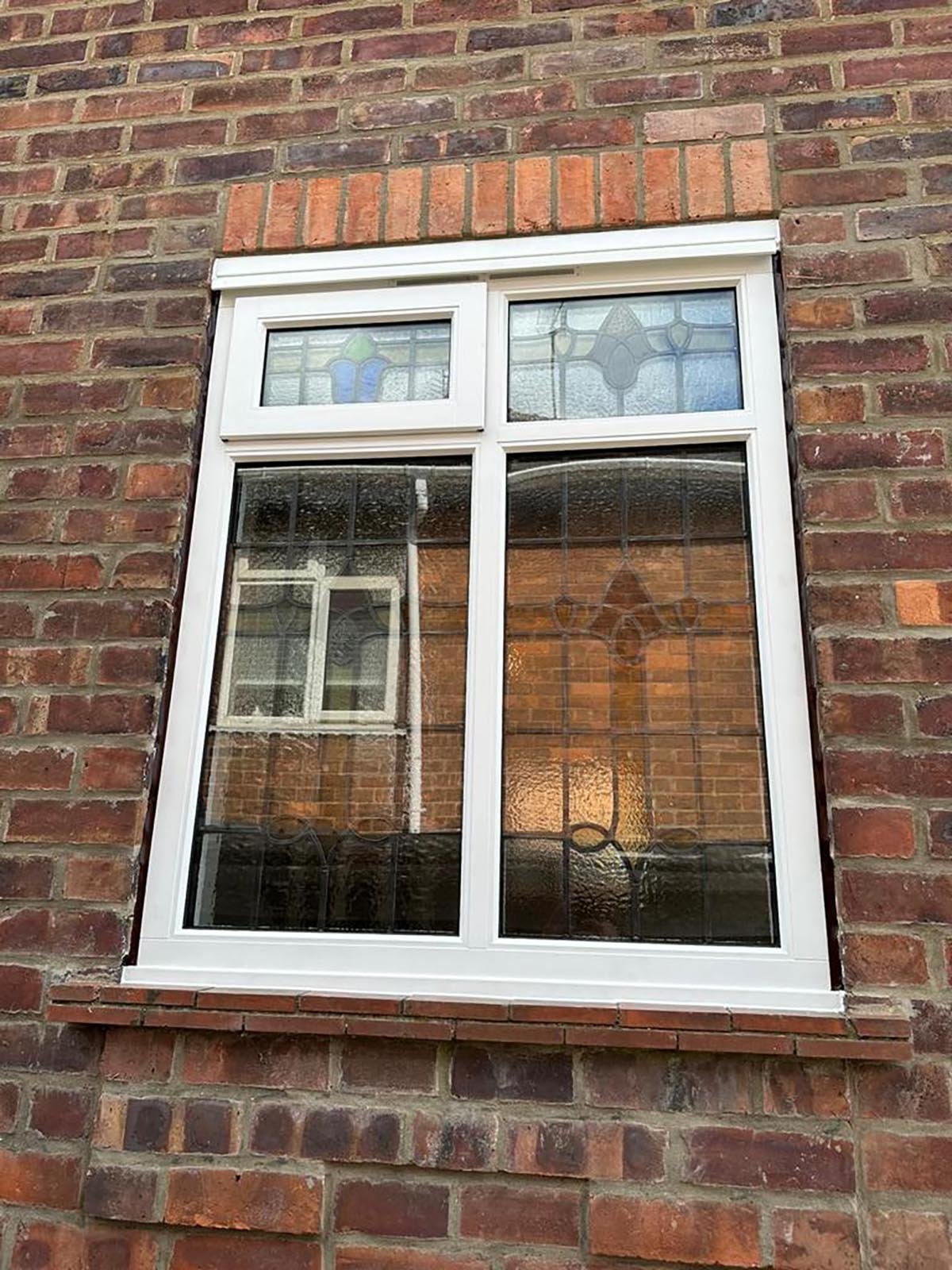 HP Stormproof with stained glass (2)