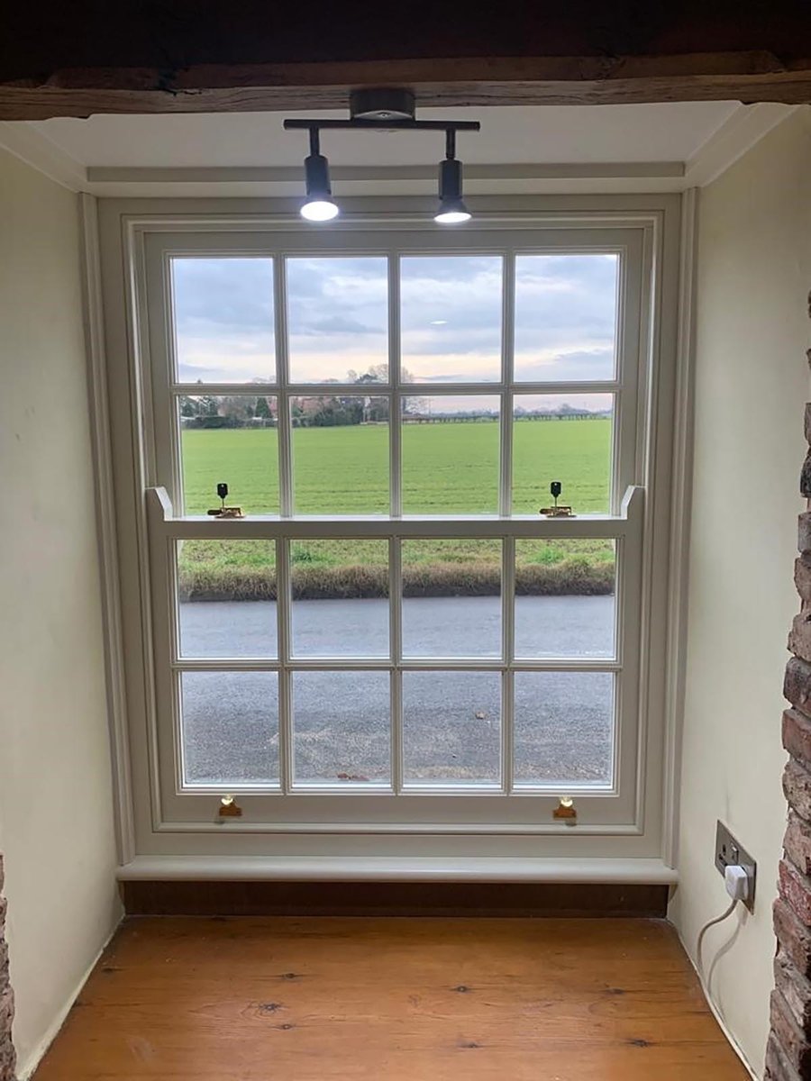 Internal white - Cream window